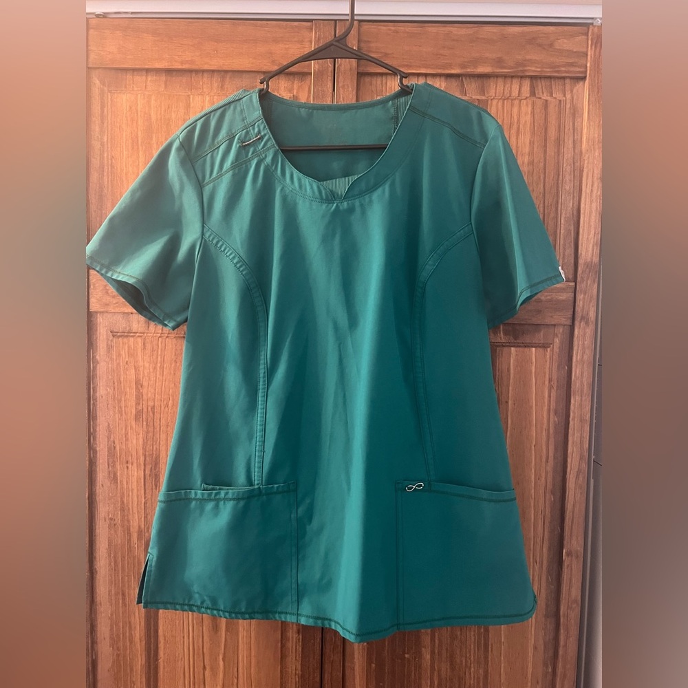 Women’s Cherokee scrub top